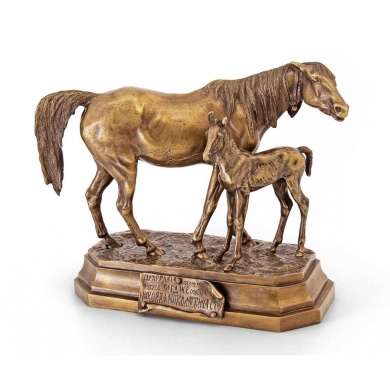 Скульптура "Арабская лошадь с жеребёнком" (Лансере Е.А., копия)