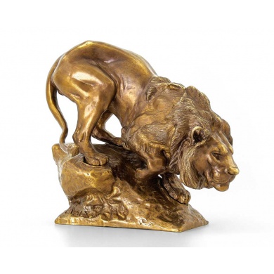 Скульптура "Лев на скале"