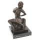 Скульптура "Девушка на пуфе"