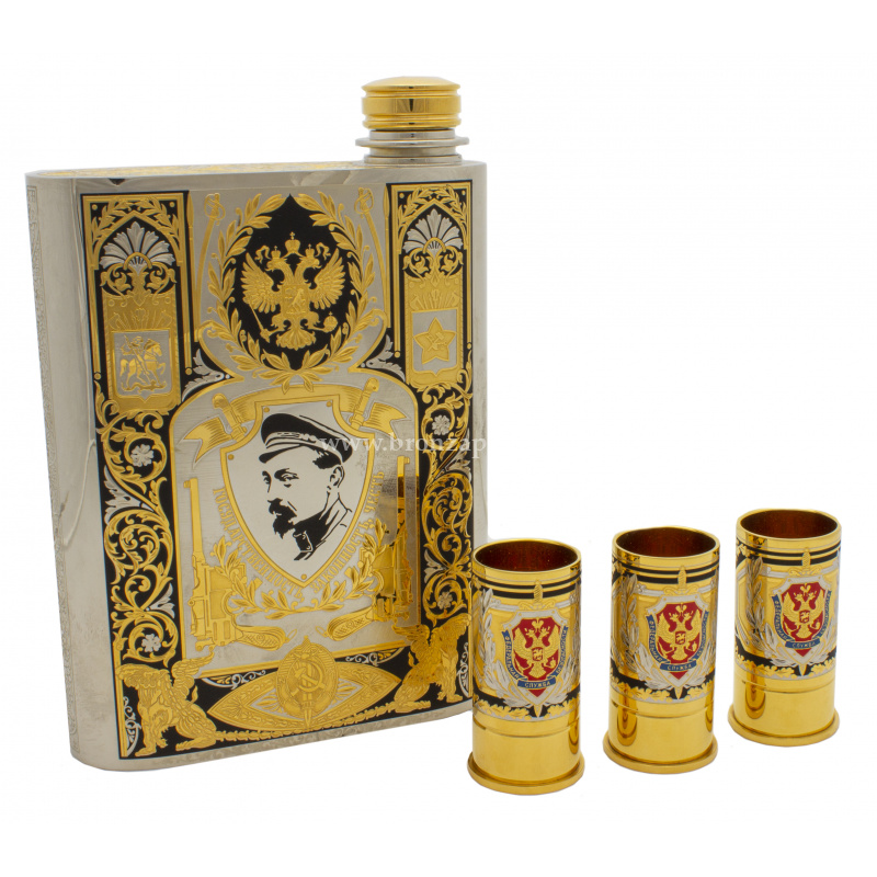 Набор подарочный "Фляжка со стопками ФСБ"