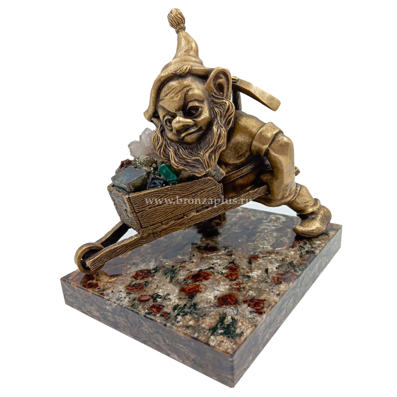 Статуэтка "Гном с минералами"