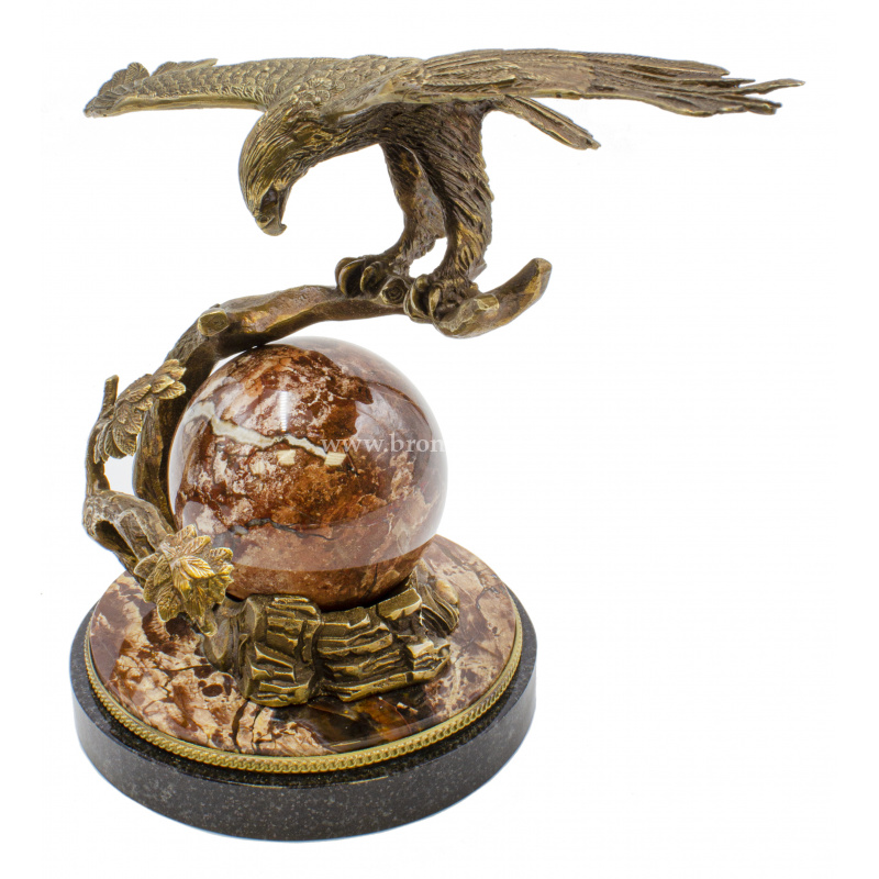 Бронзовая статуэтка «Орёл на ветке» 