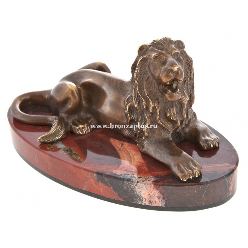Бронзовая статуэтка "Лев на яшме"